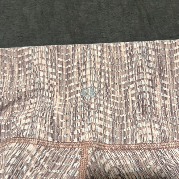 lulu size 2 leggings - Picture 3 of 4